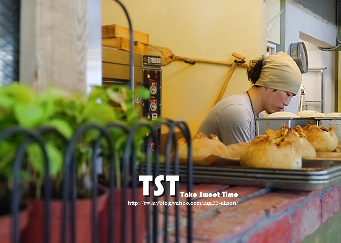 TST Cafe (131) TST Cafe (131)