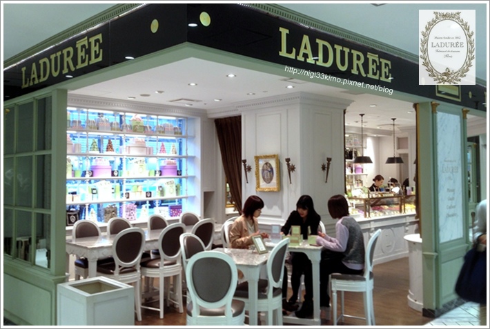LADUREE 01.JPG LADUREE 01.JPG