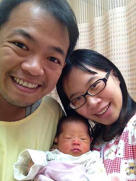 292476_4095197628094_1045287423_n