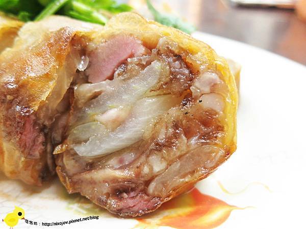 【新莊夜市】林家香菇赤肉焿-現做現炸雞捲 【新莊夜市】林家香菇赤肉焿-現做現炸雞捲
