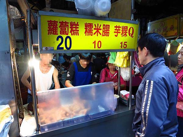 【板橋】生炒魷魚-蘿蔔糕20元、芋粿巧15元、米腸10元 【板橋】生炒魷魚-蘿蔔糕20元、芋粿巧15元、米腸10元