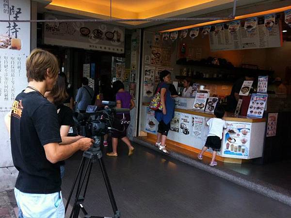 316913_10150293911931372_1437568165_n