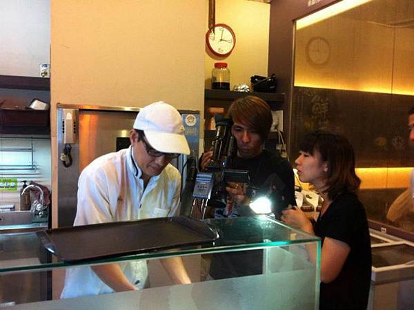 315744_10150293910501372_306891380_n