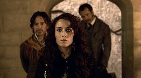 Noomi-Rapace-in-Sherlock-Holmes-A-Game-of-Shadows.jpg Noomi-Rapace-in-Sherlock-Holmes-A-Game-of-Shadows.jpg