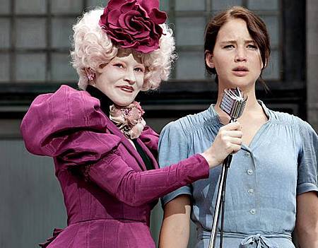 The-Hunger-Games-Effie-and-Katniss.jpg The-Hunger-Games-Effie-and-Katniss.jpg