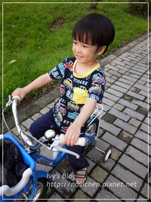 20120520[宇3Y9M4W&安1Y1W] 公園騎腳踏車_12