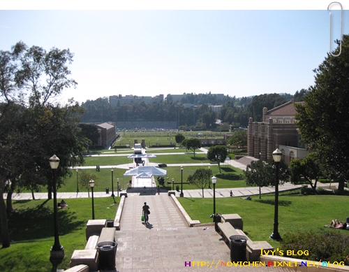 [8M5W] UCLA_Pauley Pavilion.jpg