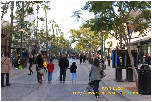 [15M5W] 1121 白天的Santa Monica街景_2.JPG