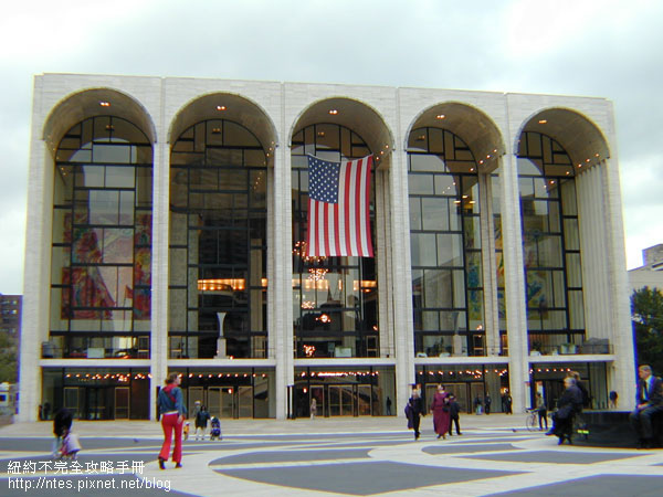 lincolncenter.jpg