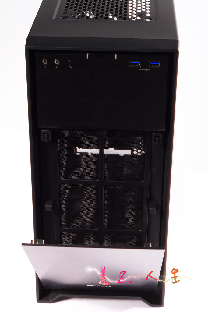 Corsair 簡約又簡單的350D中小型機殼開箱!