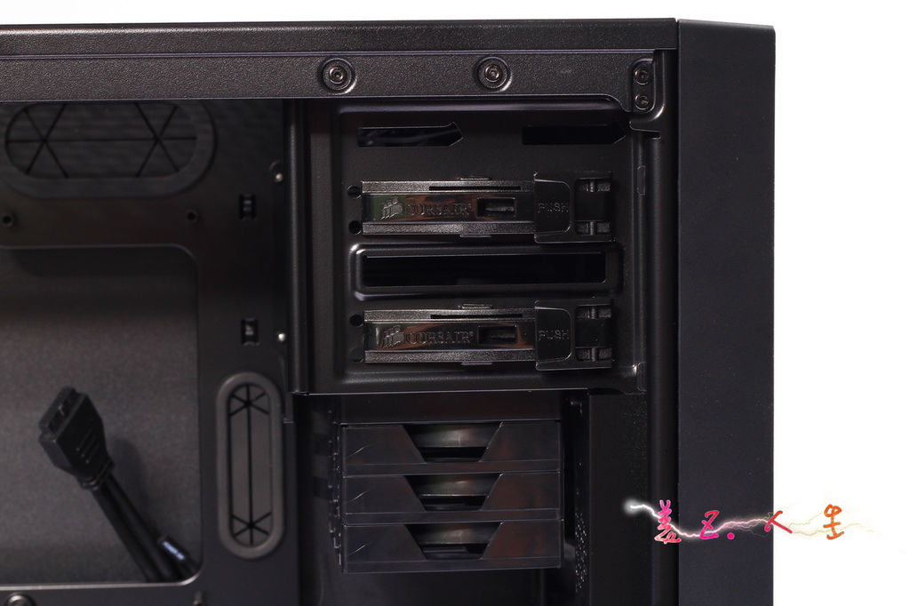 Corsair 簡約又簡單的350D中小型機殼開箱!