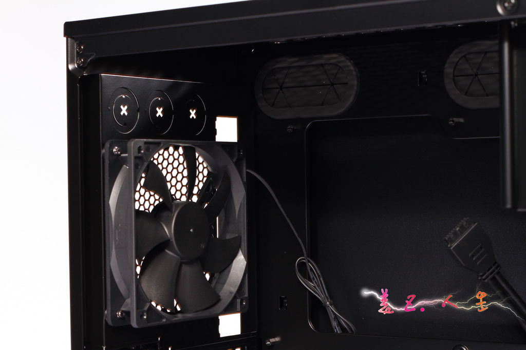 Corsair 簡約又簡單的350D中小型機殼開箱!