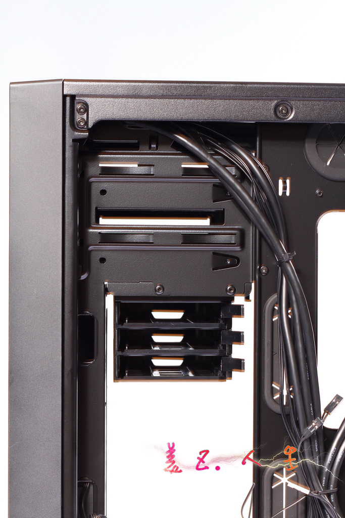 Corsair 簡約又簡單的350D中小型機殼開箱!