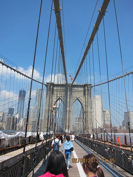 487976_321318427964613_890017612_n