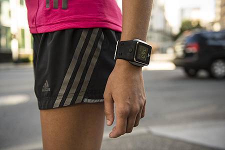 miCoach SMART RUN手錶2月上市_04 miCoach SMART RUN手錶2月上市_04