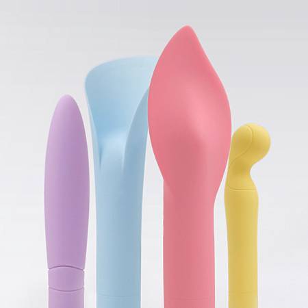 Smile Makers認為按摩棒就像一般女性美妝保養品一樣自然,因此販售地點也該如此。這就是為什麼我們是世界上唯一拒絕在情趣用品店販售的按摩棒品牌。 Smile Makers認為按摩棒就像一般女性美妝保養品一樣自然,因此販售地點也該如此。這就是為什麼我們是世界上唯一拒絕在情趣用品店販售的按摩棒品牌。