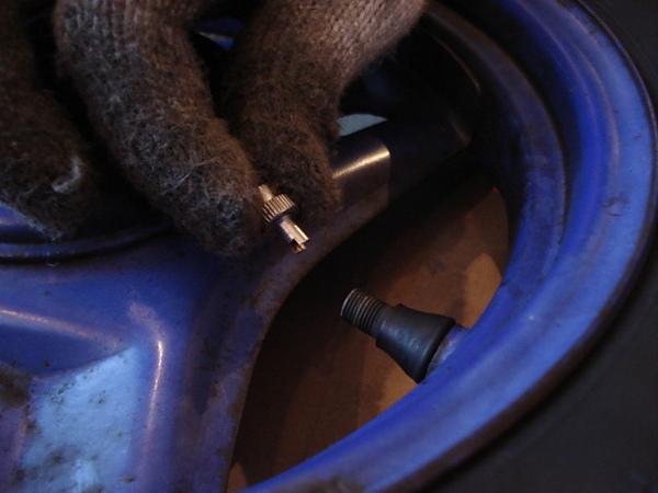 十吋輪胎拆裝 十吋輪胎拆裝