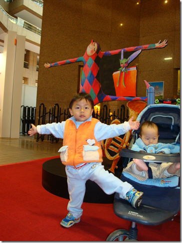 小罡與小雍在2010台北國際書展 小罡與小雍在2010台北國際書展