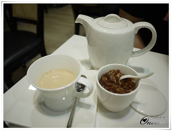 Dazzling Cafe (3).JPG Dazzling Cafe (3).JPG