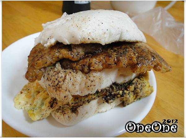 饅頭肉排蛋 (6) 饅頭肉排蛋 (6)
