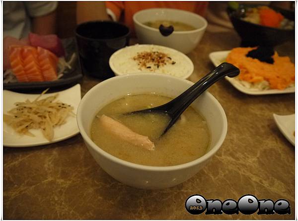 金泰 (12) 金泰 (12)
