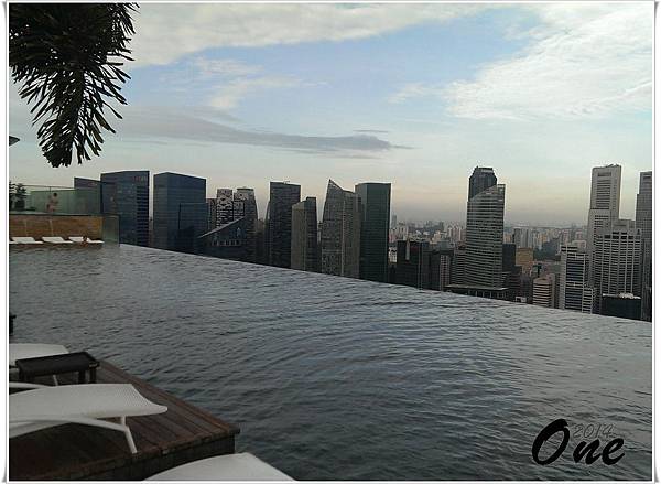 Marina Bay Sands - swimming pool (15) Marina Bay Sands - swimming pool (15)