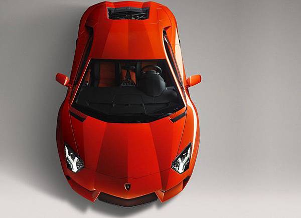 Lamborghini-Aventador-LP700-4 (8).jpg