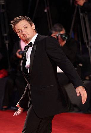 Jeremy+Renner (10).jpg