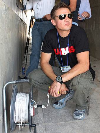 Jeremy-in-Bagram-jeremy-renner-30864624-769-1024.jpg