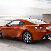 Toyota-GT_86_2013_800x600_wallpaper_2c.jpg