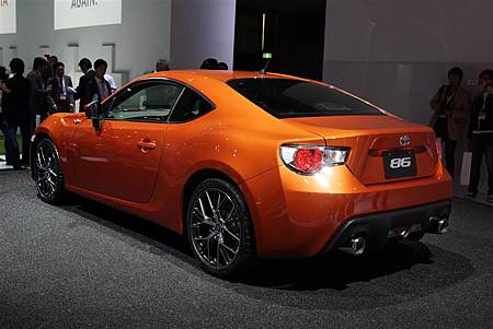 toyota-GT86-Coupe-Supercar-05-800.jpg