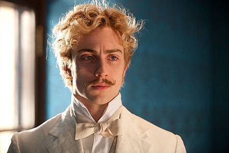 anna_karenina_interview_aaron_taylor_johnson