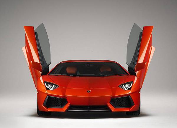 Lamborghini-Aventador-LP700-4 (11).jpg