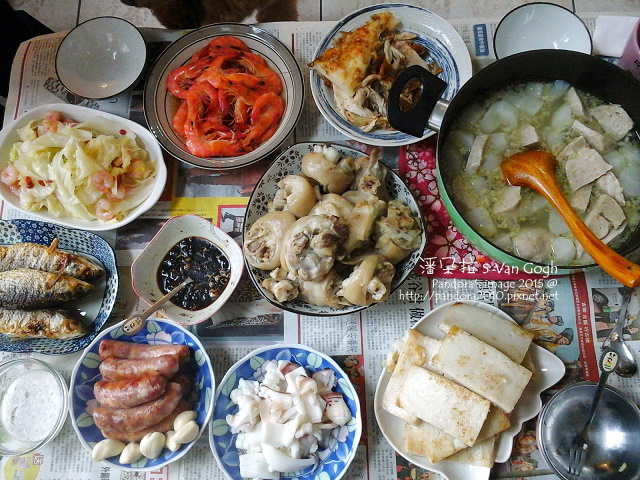 2015.02.08-魚捲菜頭湯、蝦仁枸杞炒高麗菜、藥膳蝦、pizza、烤雞、清燉豬腳、蘿蔔糕、水煮透抽、煎香腸、煎魚.jpg 2015.02.08-魚捲菜頭湯、蝦仁枸杞炒高麗菜、藥膳蝦、pizza、烤雞、清燉豬腳、蘿蔔糕、水煮透抽、煎香腸、煎魚.jpg