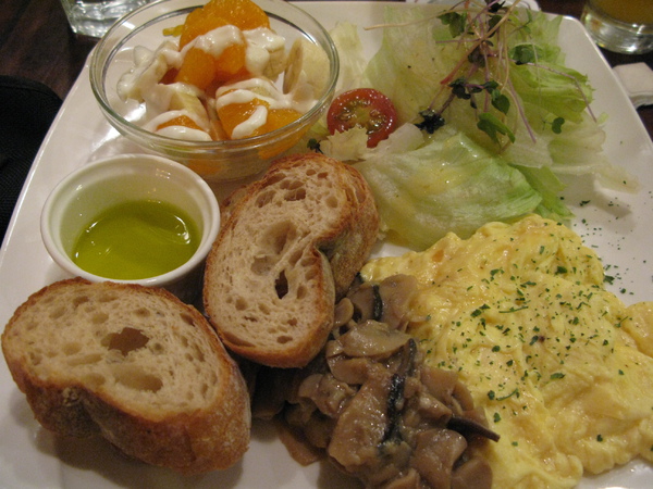 2010-03-13 長谷川先生的家 08.JPG 2010-03-13 長谷川先生的家 08.JPG