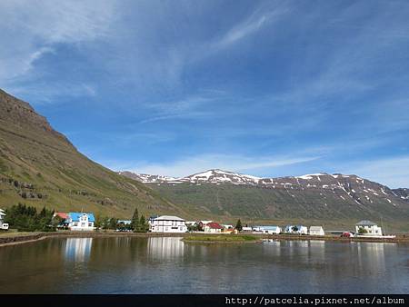 Sey&eth;isfj&ouml;r&eth;ur峽灣小鎮