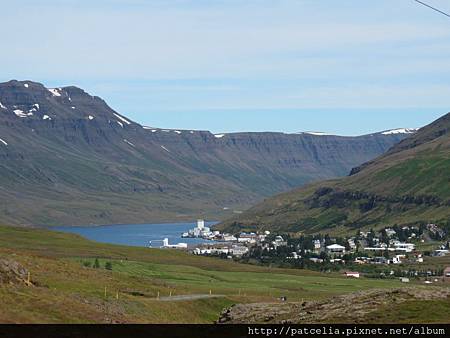 Sey&eth;isfj&ouml;r&eth;ur峽灣小鎮