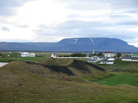 Sk&uacute;tusta&eth;ag&iacute;gar假火山口