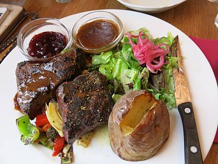 Bautinn餐廳的鯨魚肉