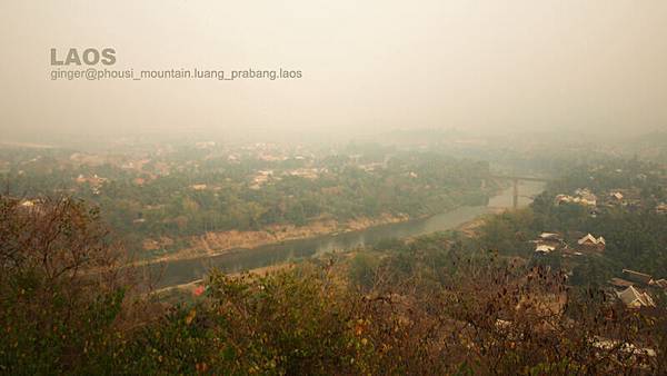 10.03.03go to the top of Phousi Mountain.jpg 10.03.03go to the top of Phousi Mountain.jpg