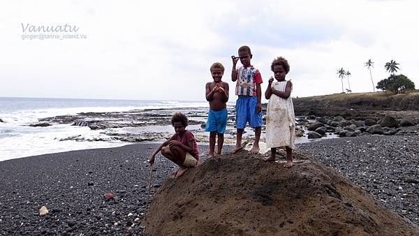 10.09.27happy children.JPG