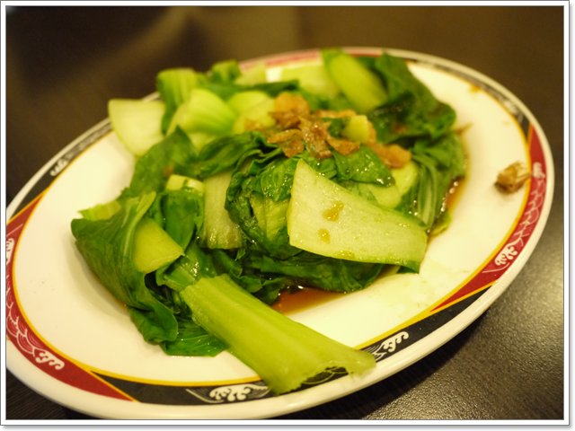 台北士林 大嘴巴牛肉麵～蘿蔔熬煮的清甜湯頭