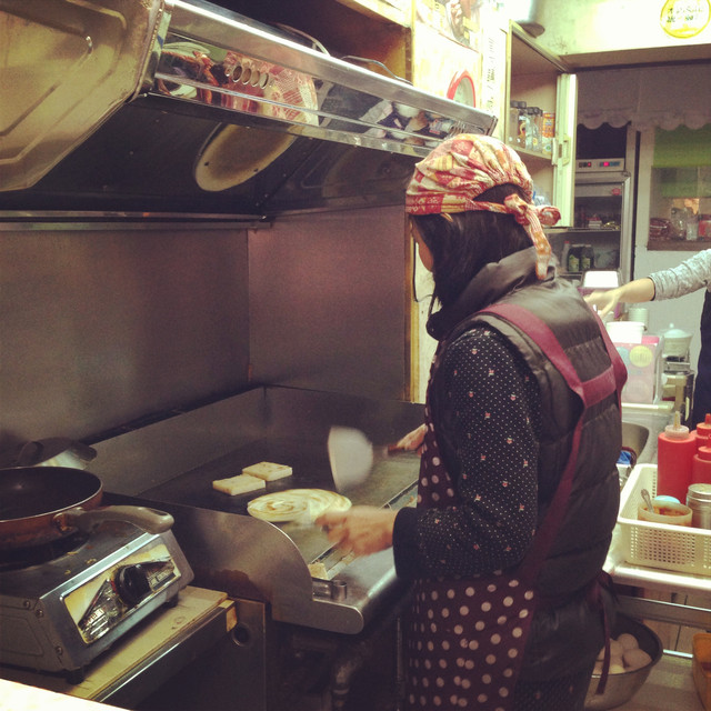 【小食】小豆豆中西式速食 | 西門町的懷念早餐味。