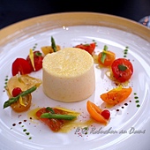 Robuchon au Dôme - 法式起司舒芙蕾伴時令蕃茄 (Cruyere Cheese Souffle and Fresh Tomatoes Medley with Provencal Flavours)