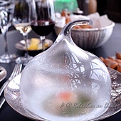 Robuchon au Dôme - 慢煮銀鱈魚伴鮭魚籽及清新西洋菜香露 (Slow Cooked Black Cod in Virgin Oil topped with Salmon Roes served in WaterCress Broth and Shiso Flowers) Robuchon au Dôme - 慢煮銀鱈魚伴鮭魚籽及清新西洋菜香露 (Slow Cooked Black Cod in Virgin Oil topped with Salmon Roes served in WaterCress Broth and Shiso Flowers)