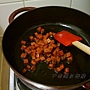 西班牙香腸雞肉鐵鍋飯 - 炒香香腸 西班牙香腸雞肉鐵鍋飯 - 炒香香腸