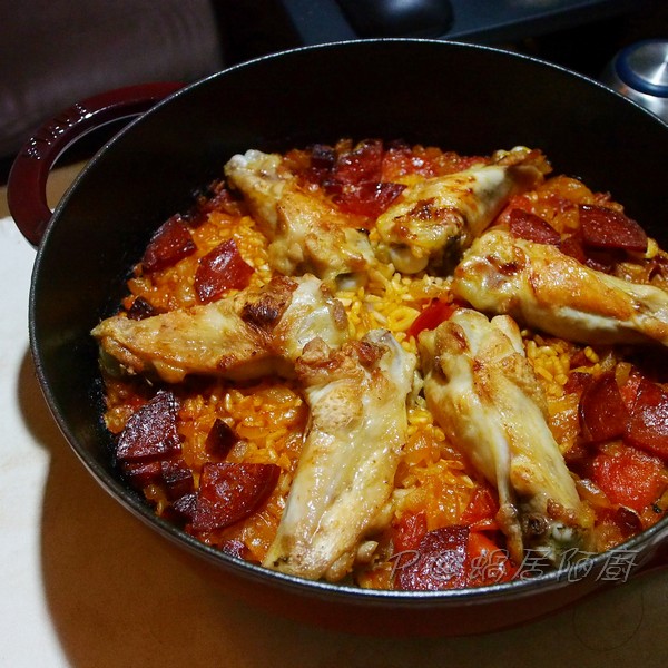 西班牙香腸雞肉鐵鍋飯
