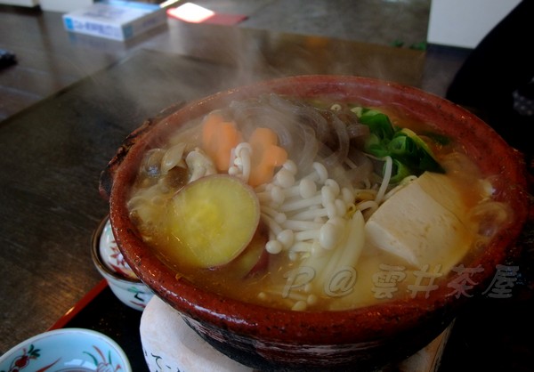 雲井茶屋 -- 味噌鍋 (1)