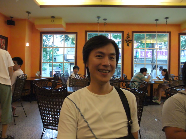 親愛的跑來桃園陪我們吃飯