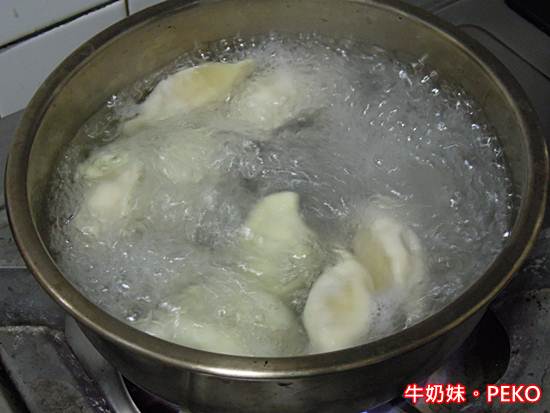得溢水餃05